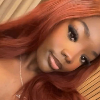 Zaneta, founder of Zeeluxe